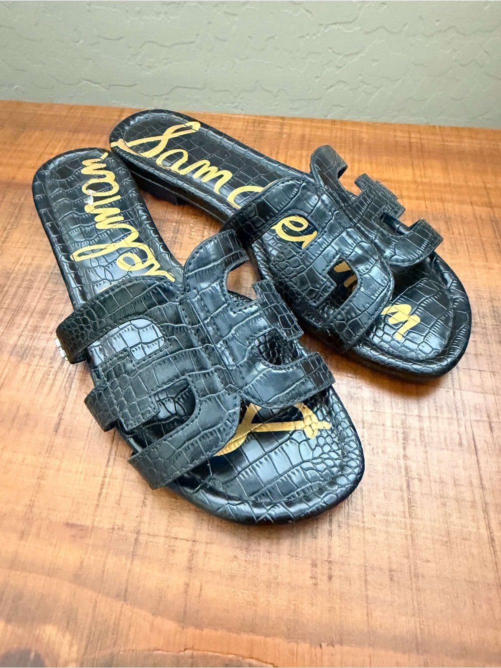 Sam Edelman Black Croc-Embossed Triple Strap Slide Sandals - Picture 2 of 3
